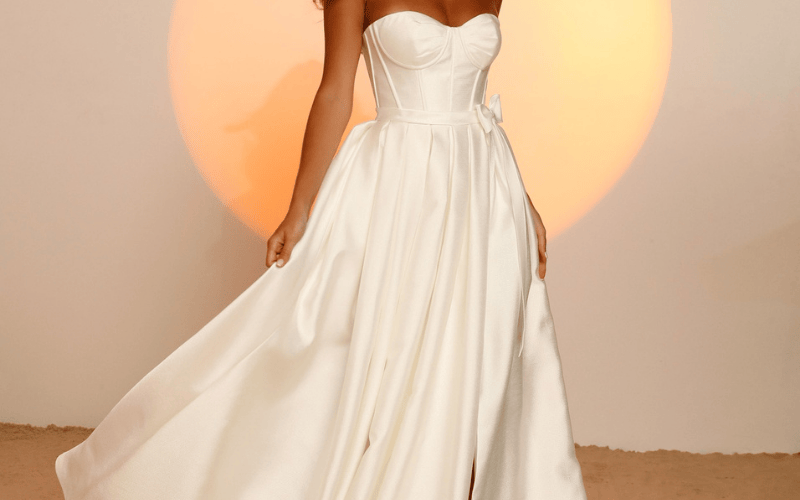 Wedding Dress Fabric Guide: Tulle, Crepe, Mikado & More