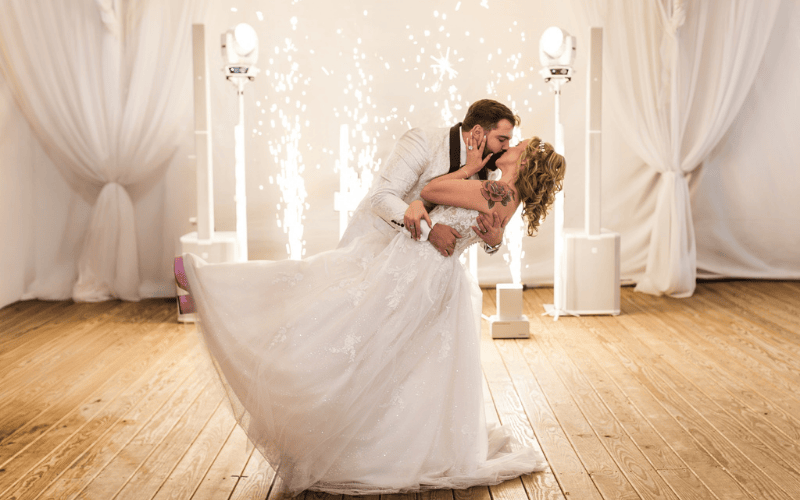 5 Must-Know Wedding Dress Theme Rules for a Perfectly Styled Day 5 Must-Know Wedding Dress Theme Rules for a Perfectly Styled Day
