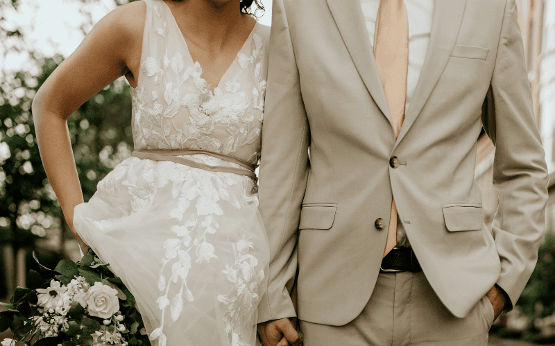 5 Civil Wedding Dress Ideas for the Modern Maryland Bride Civil Wedding Dress - Romantic Lace Midi