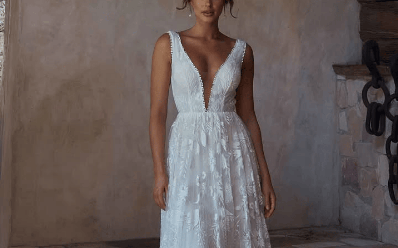 Wedding Dress Styles That Match Your Wedding Aesthetic Boho, Outdoor & Destination Weddings