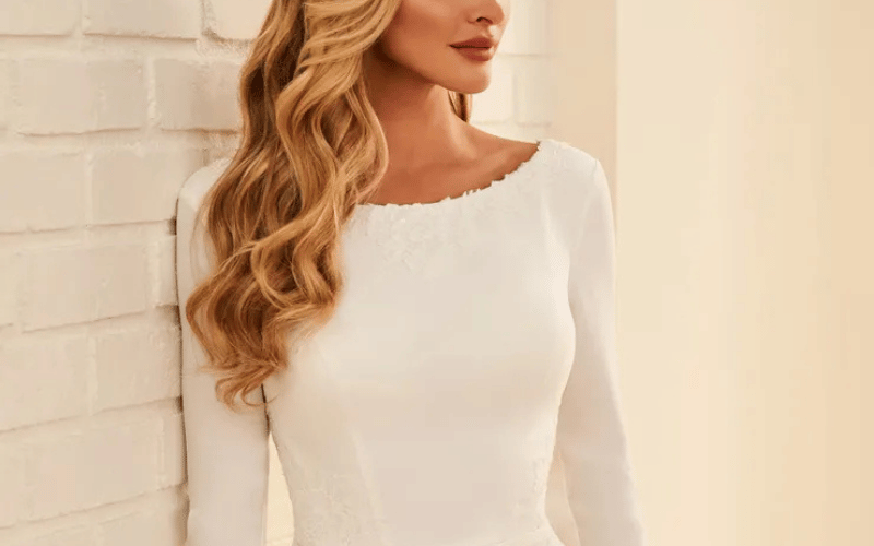 Cozy Wedding Dress Ideas for Brides Who Love Long Sleeves, Lace & High-Neck Styles Cozy Wedding Dress Ideas for Brides Who Love Long Sleeves Lace High Neck Styles